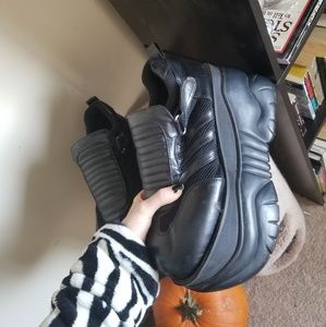 Demonia platform sneakers